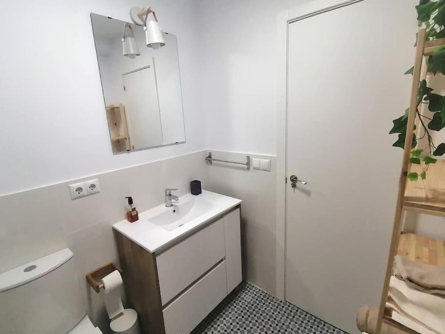 Apartmán Vibescoruna: Espacioso Apartamento A Pie De Playa A Coruña Exteriér fotografie